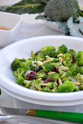 Recette de salade de brocoli festive