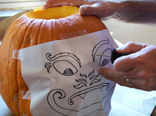 Comment sculpter une citrouille pour Halloween