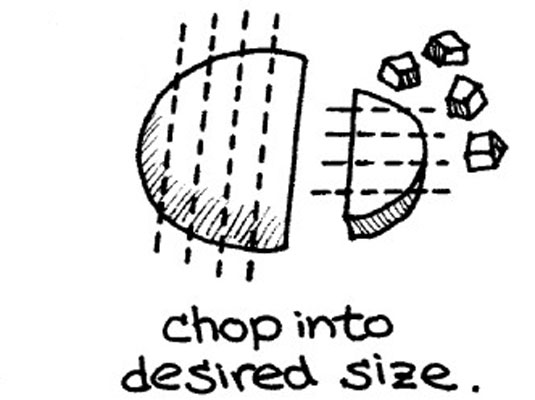 Éplucher, semer et hacher les tomates fraîches