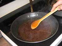Comment déglacer une poêle pour faire une sauce