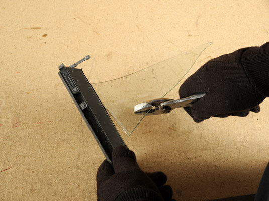 Comment remplacer une vitre dans une fenêtre à cadre en métal avec support en L