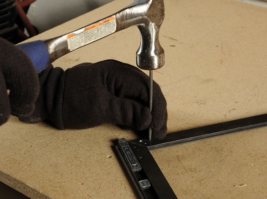 How to Replace a Glass Pane in an L-Bracket Metal-Frame Window