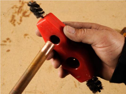 Comment souder un tuyau en cuivre