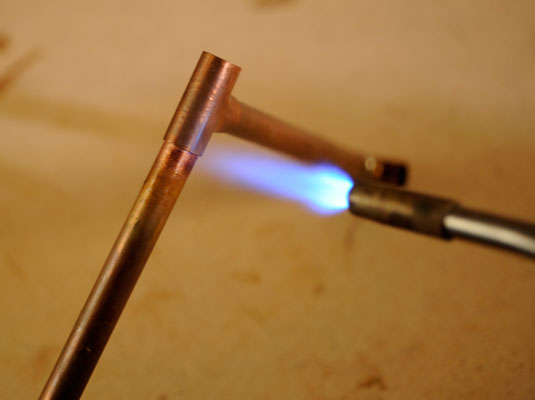 Comment souder un tuyau en cuivre