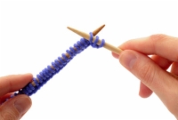 Comment tricoter en rond avec des aiguilles doubles pointes