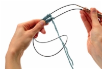 Comment tricoter en rond avec la boucle magique
