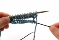 Comment tricoter en rond avec la boucle magique