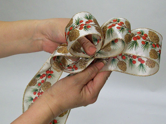 Comment faire des nœuds floraux en ruban