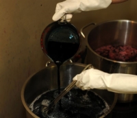 Comment mélanger le stock de colorants pour teindre des couleurs unies