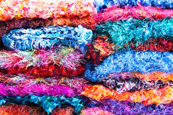 Patron au crochet pour une écharpe multicolore