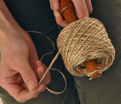 Comment enrouler du fil à partir d'une broche