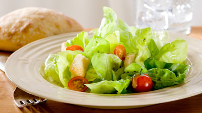 Comment faire une salade verte de base