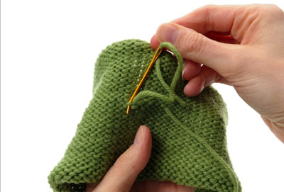 Comment joindre le fil lorsque vous tricotez en rond
