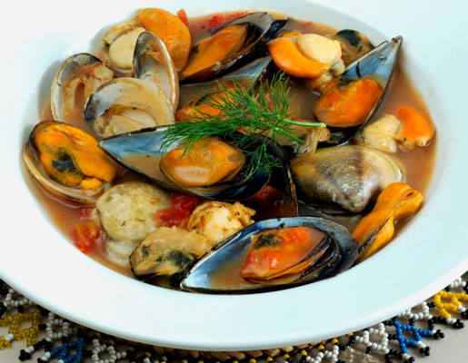 Recette de régime méditerranéen : Moules aux tomates et basilic
