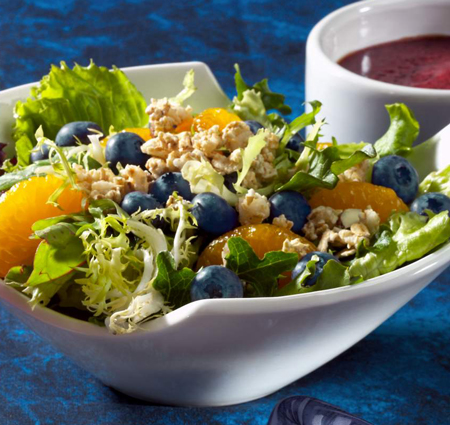 Régime ventre plat : salade de petit-déjeuner aux bleuets