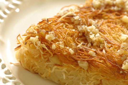 Comment faire des fausses pâtisseries aux noix de Kataifi