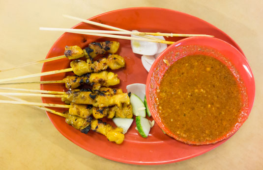 Recette de Saté de bœuf indonésien avec sauce aux arachides d'Asie du Sud-Est