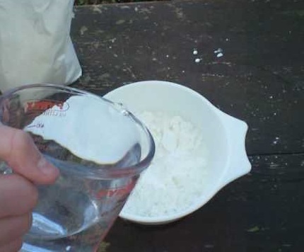 Comment faire du slime avec de la fécule de maïs