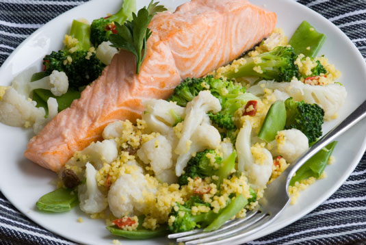 Comment le régime méditerranéen aide à la gestion du poids